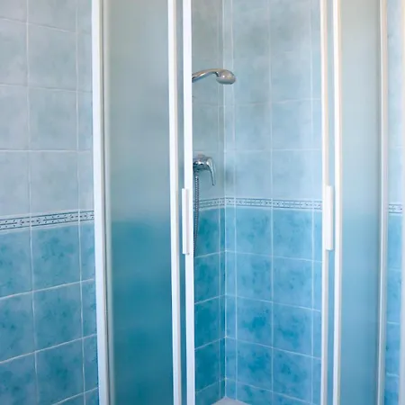 Parcheggio Privato-Appartamento In Villa 1 Centro 아파트 *